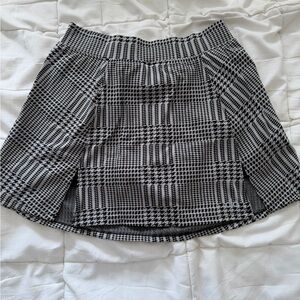 ALO Yoga Black and White Checkered Mini Skirt